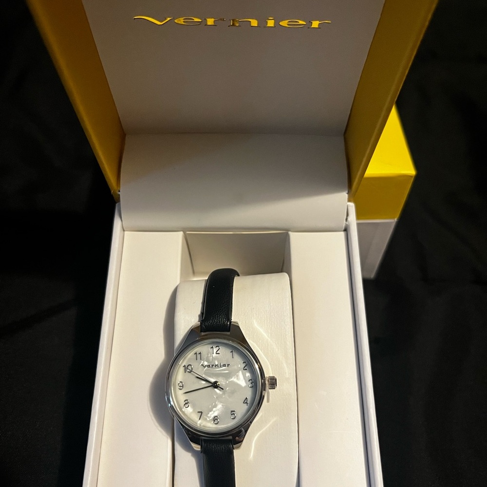 Vernier Women's Black Leather Strap Watch